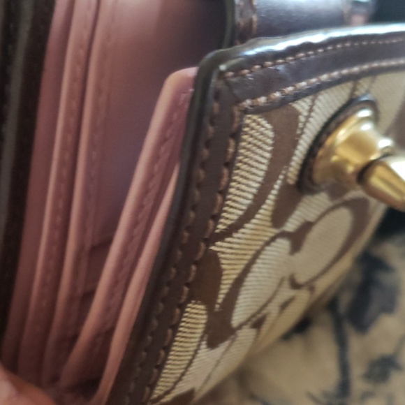 Purse - Picture 4 of 4